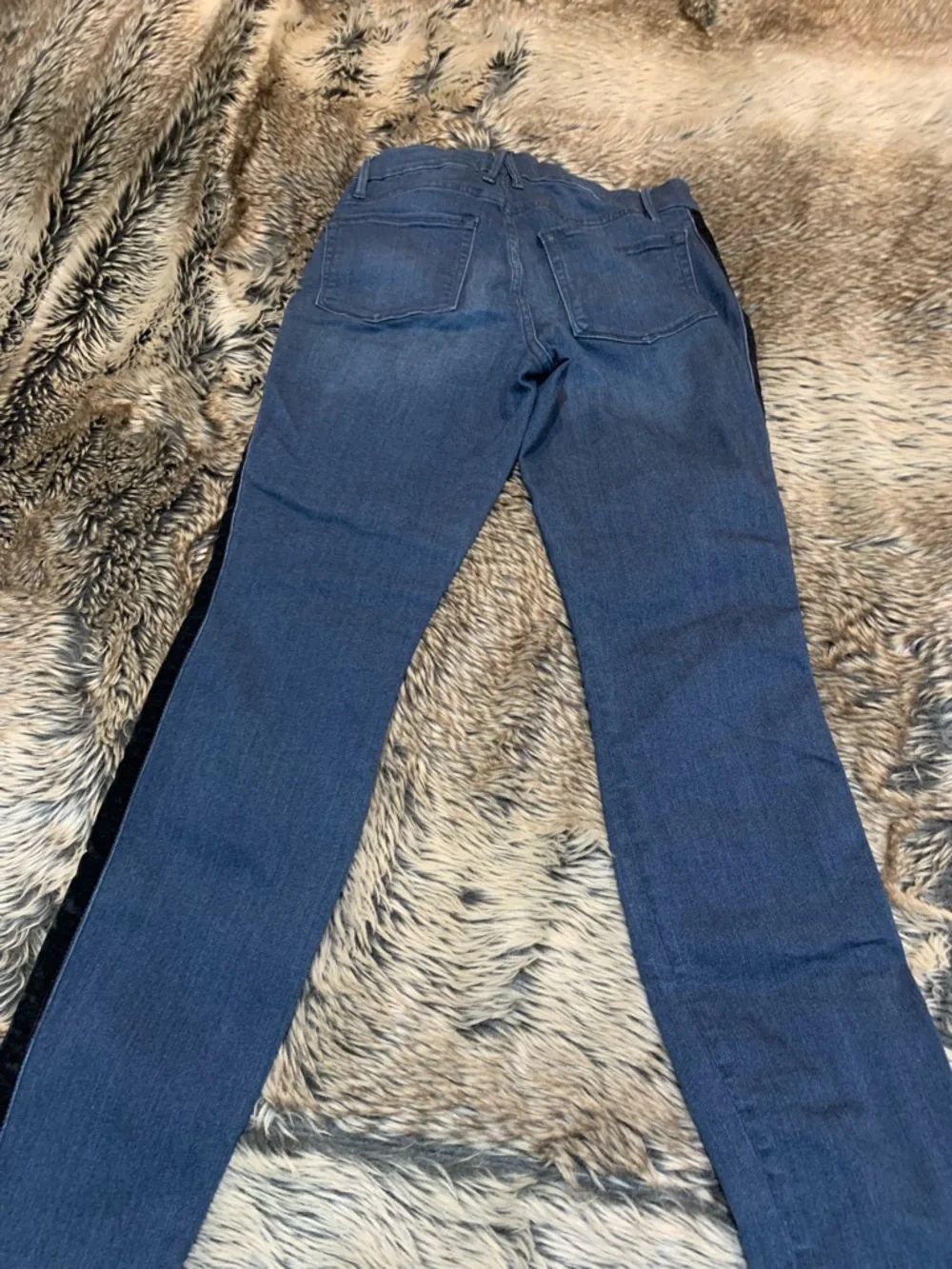 Good American Good Waist Velvet Tuxedo Stripe Skinny Jeans Size 8/29 - Picture 4 of 6